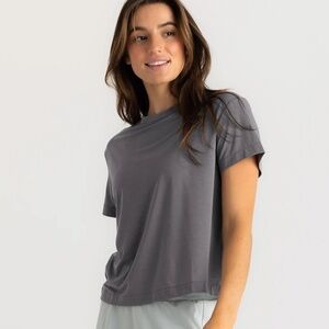 Gently used Free Fly womens charcoal grey smoke ELEVATE tee small